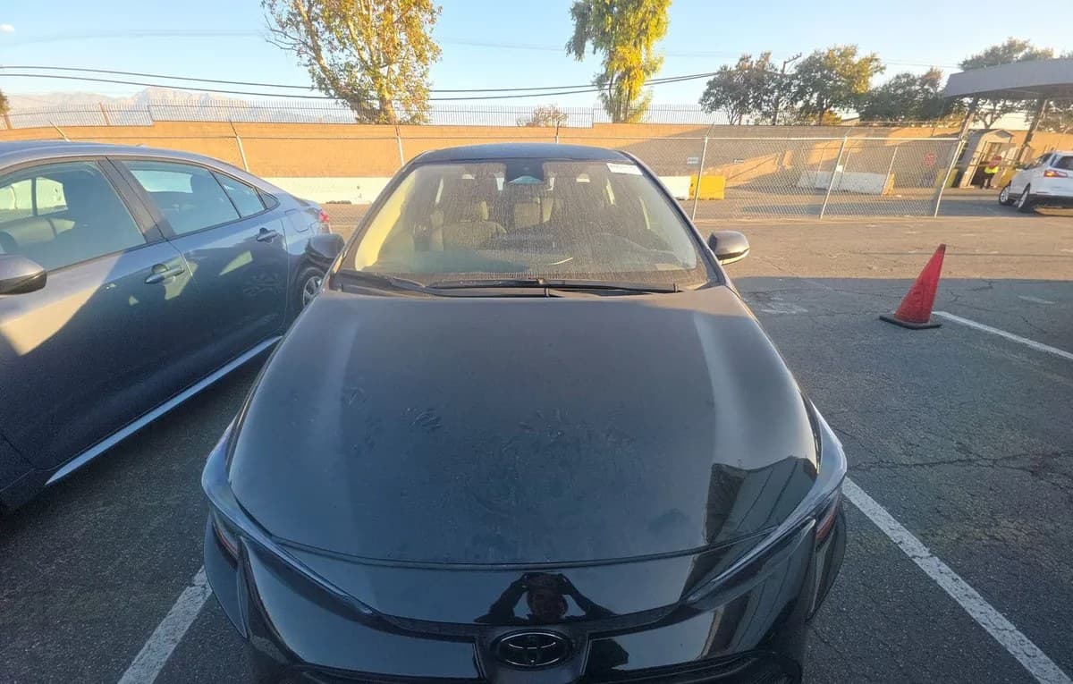 2025 TOYOTA COROLLA LE 3