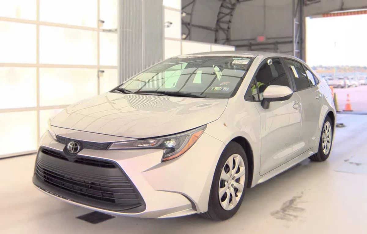 2025 TOYOTA COROLLA LE 2