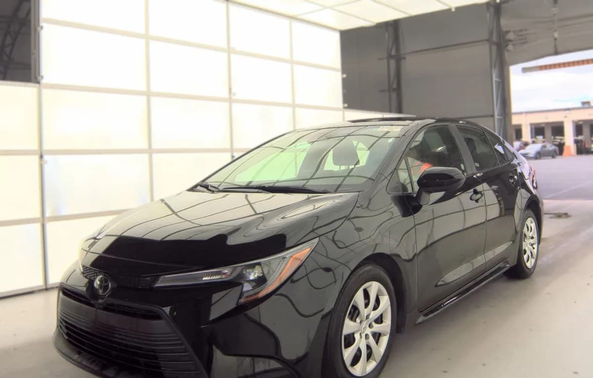2025 TOYOTA COROLLA LE 2