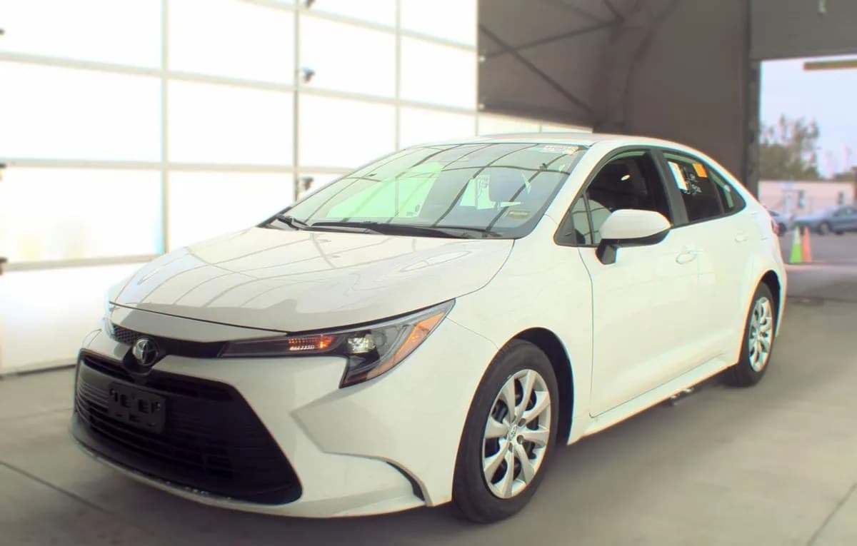 2025 TOYOTA COROLLA LE 2