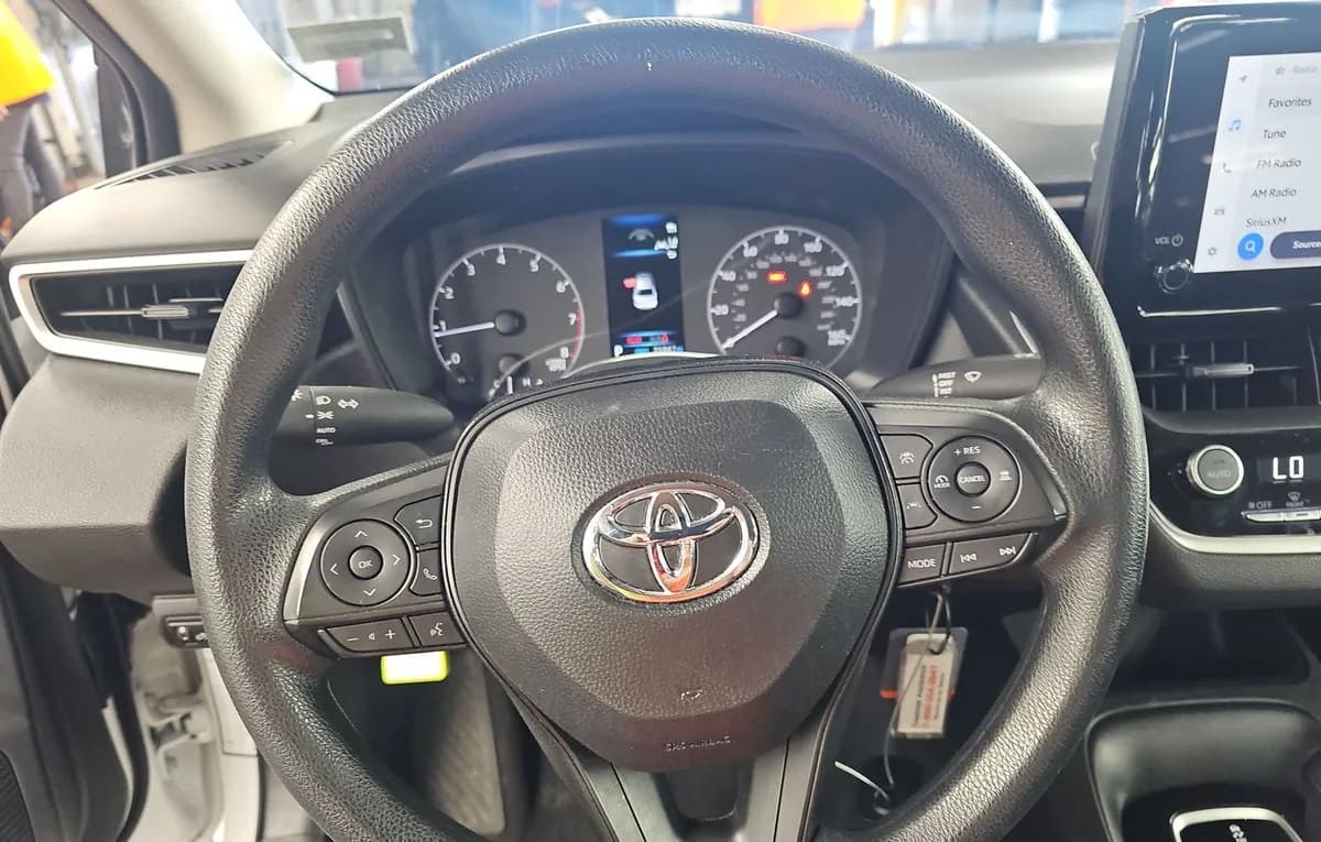 2025 TOYOTA COROLLA LE 7