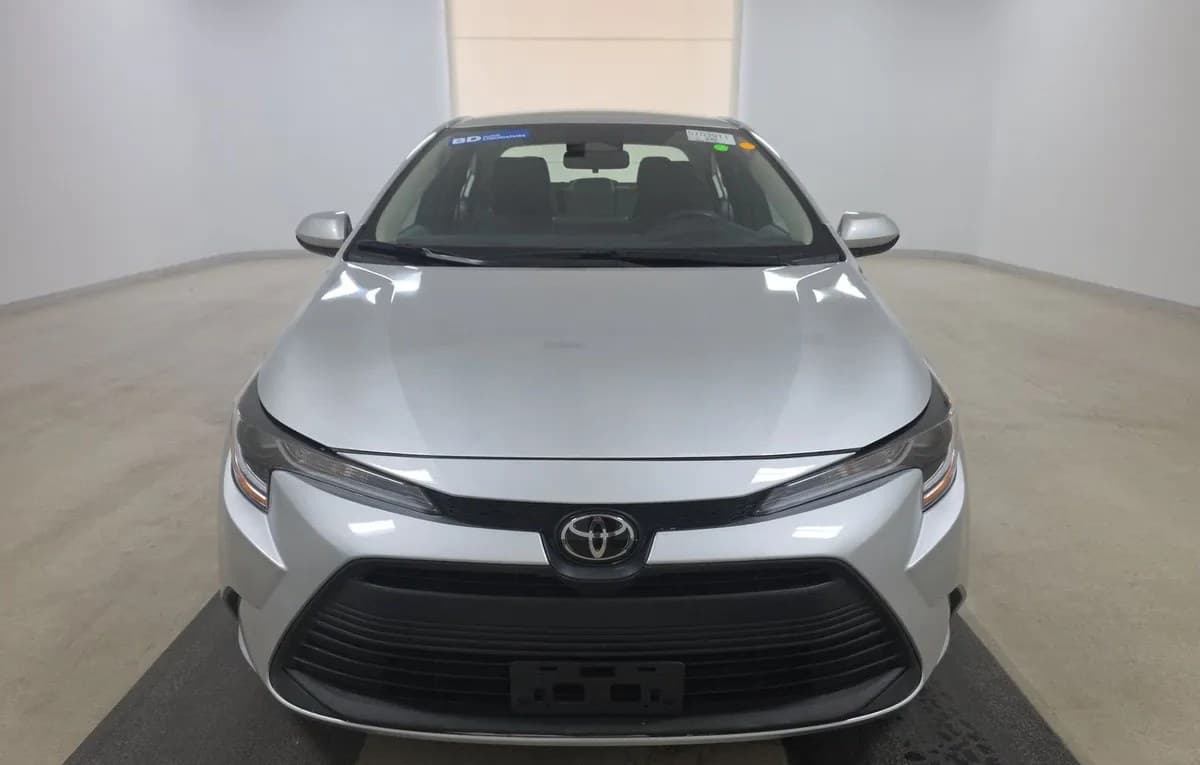 2026 TOYOTA COROLLA LE 3