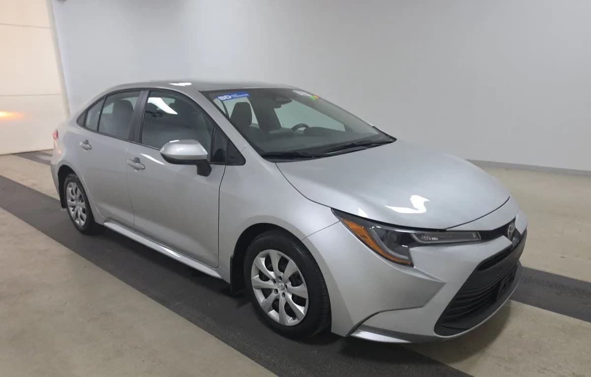 2026 TOYOTA COROLLA LE 4
