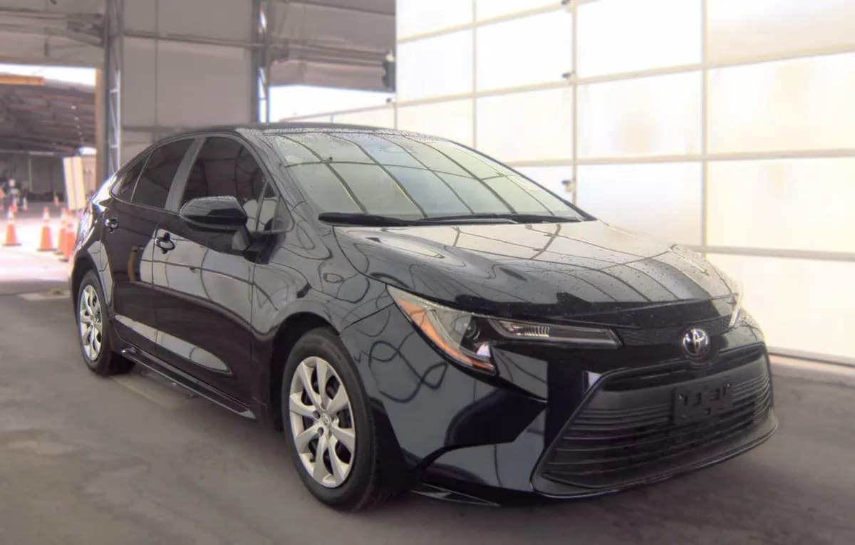 2026 TOYOTA COROLLA LE 4