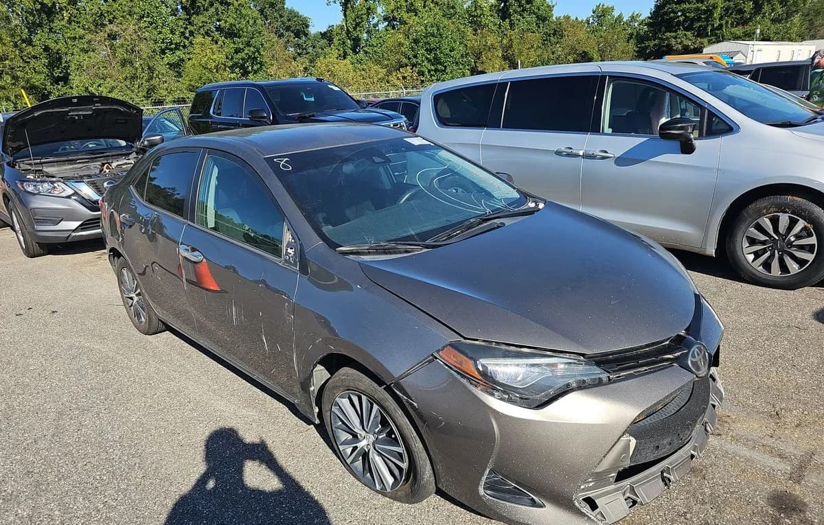 2018 TOYOTA COROLLA LE Eco 3