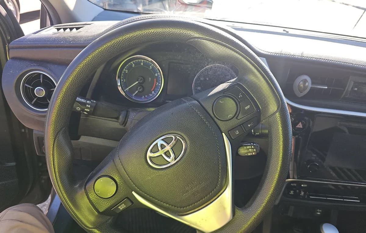 2018 TOYOTA COROLLA LE Eco 6