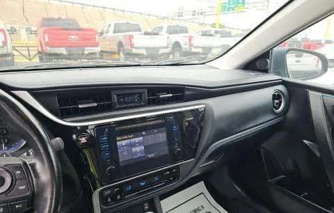 2017 TOYOTA COROLLA SE SEDAN 7