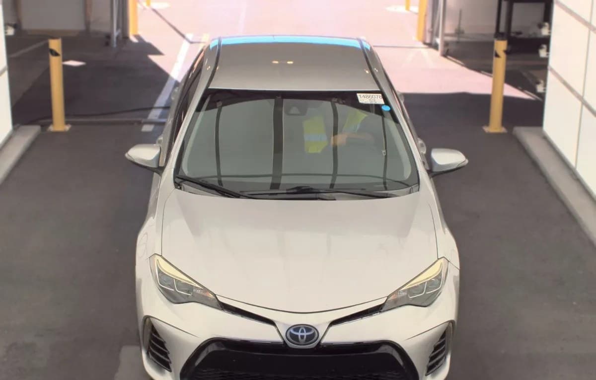 2018 TOYOTA COROLLA SE 3