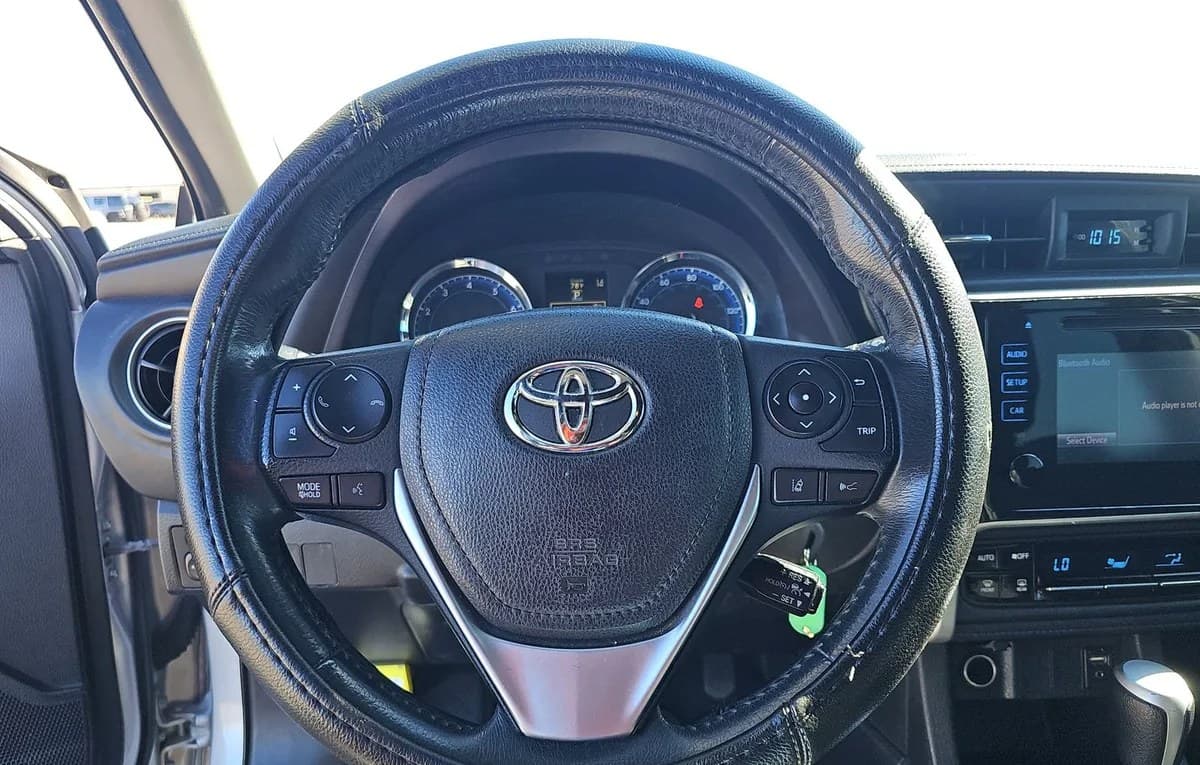 2018 TOYOTA COROLLA SE 7