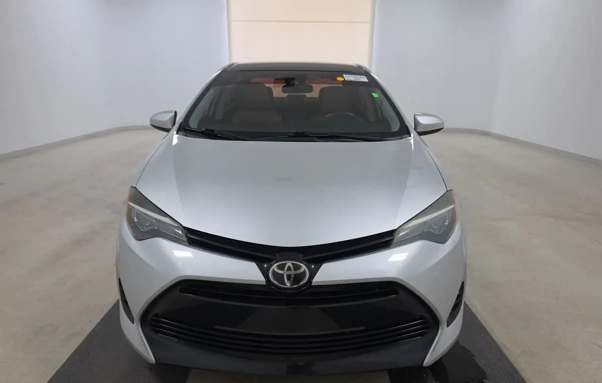 2017 TOYOTA COROLLA LE 3