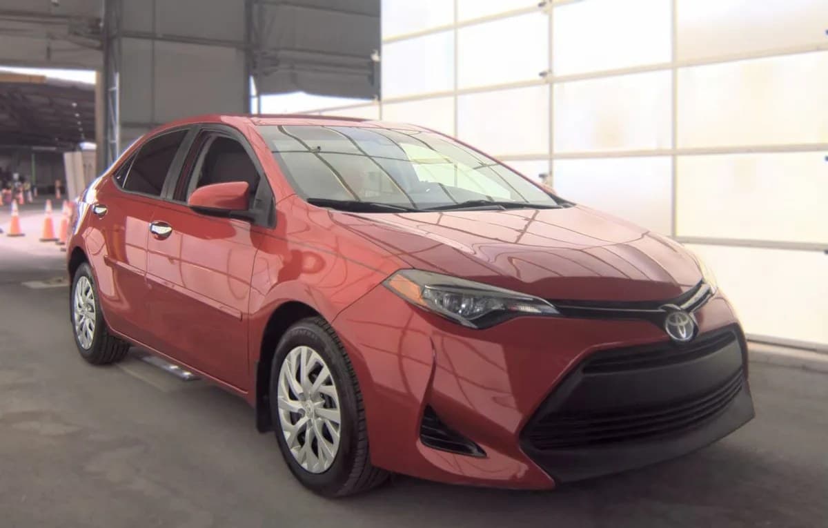 2018 TOYOTA COROLLA LE 4