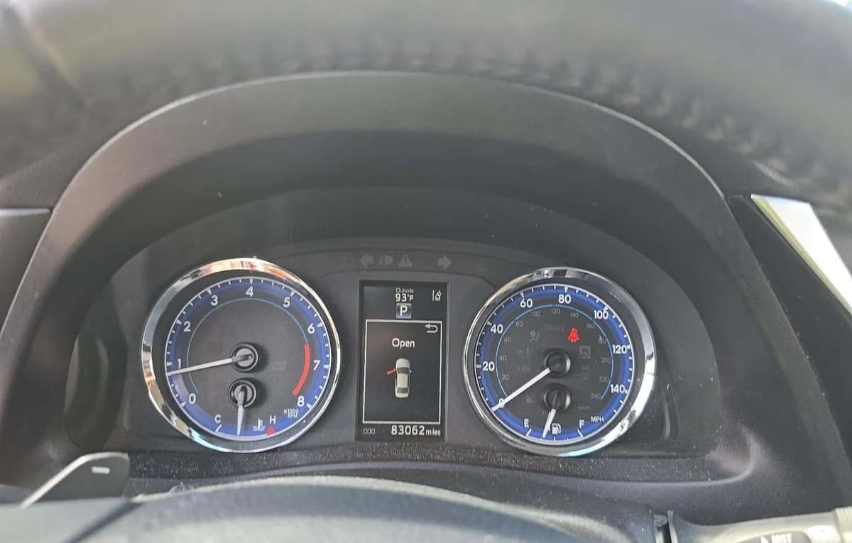 2019 TOYOTA COROLLA SE 5