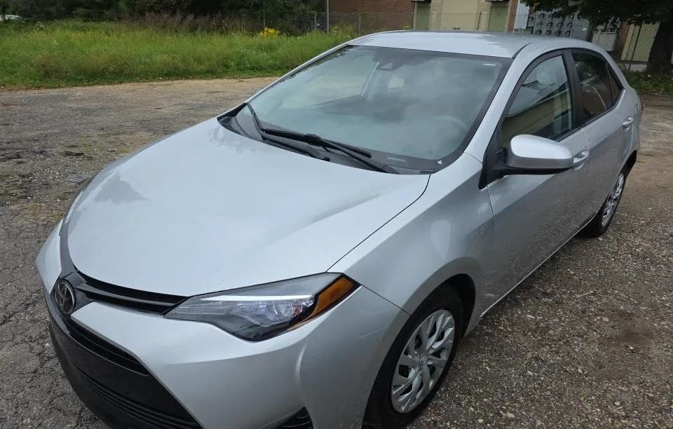 2017 TOYOTA COROLLA LE 2