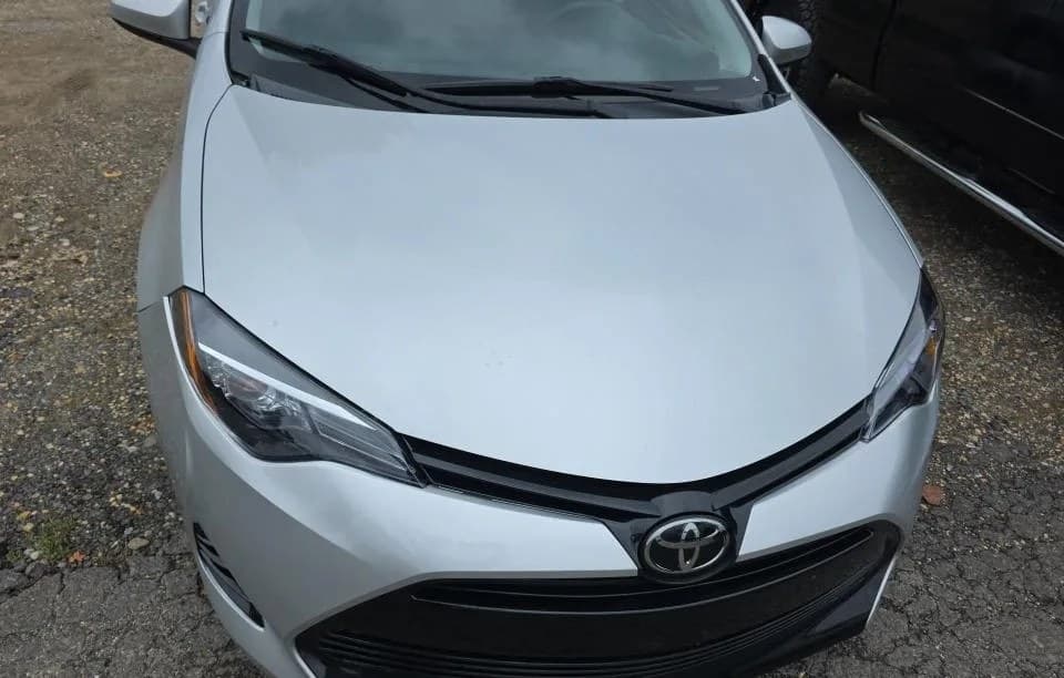 2017 TOYOTA COROLLA LE 3