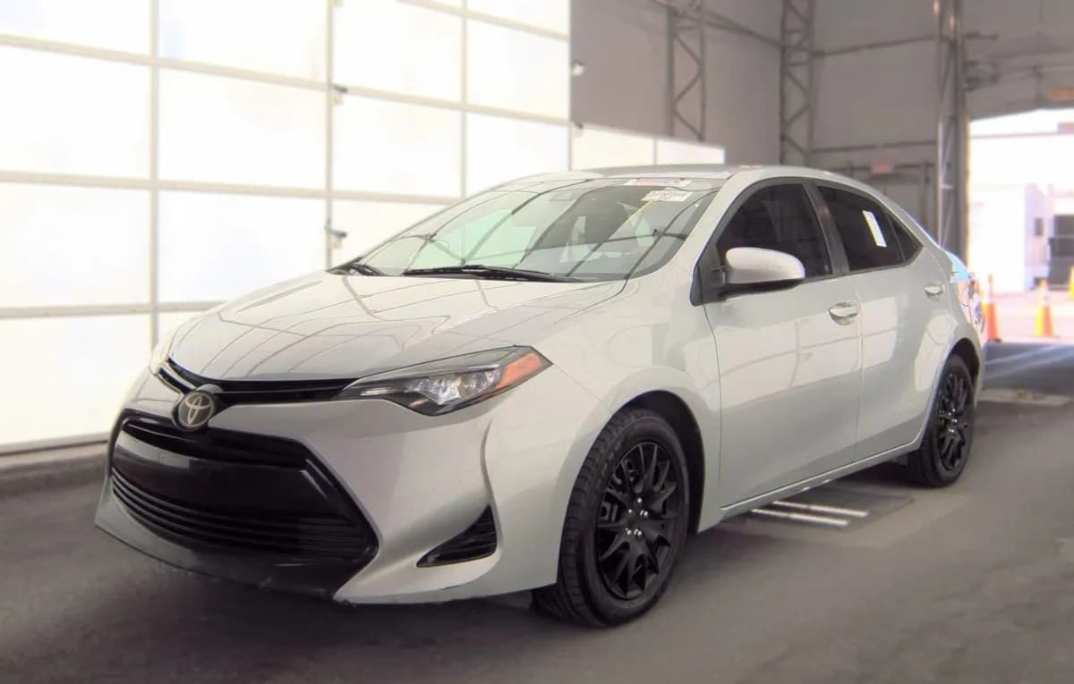 2017 TOYOTA COROLLA LE 2