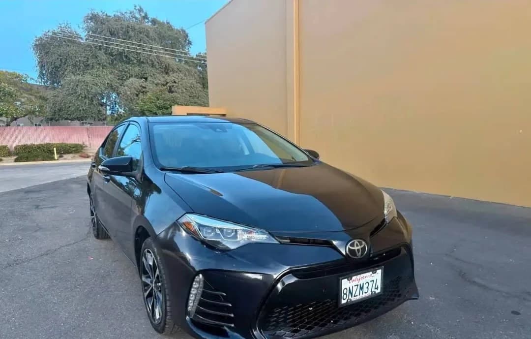 2018 TOYOTA COROLLA SE 2