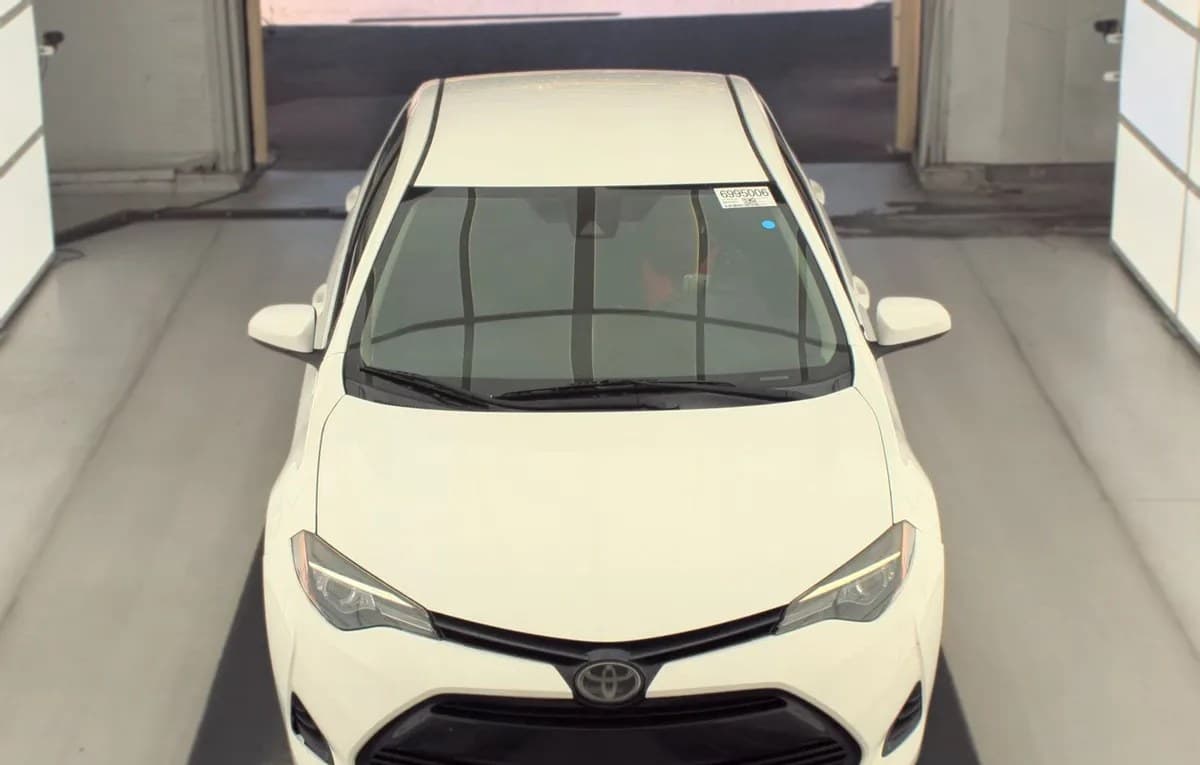 2019 TOYOTA COROLLA LE 3