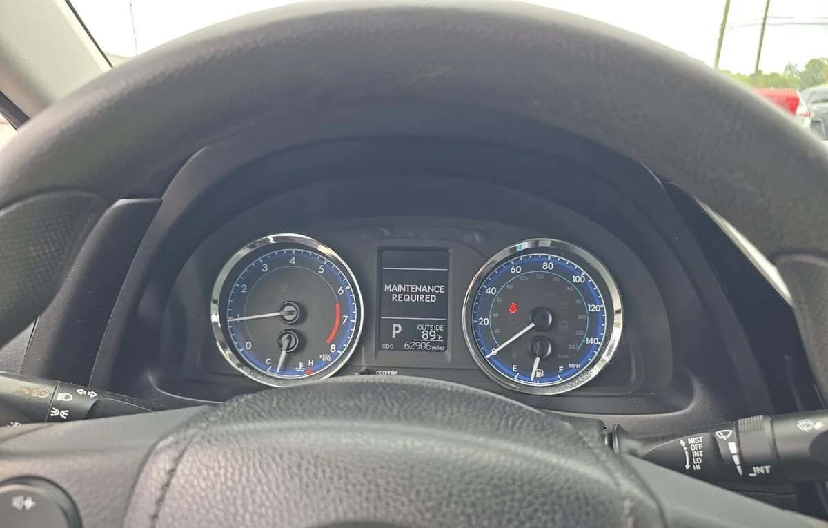 2018 TOYOTA COROLLA LE 6
