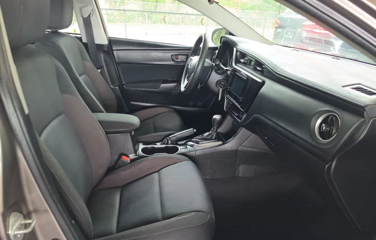 2018 TOYOTA COROLLA LE 5