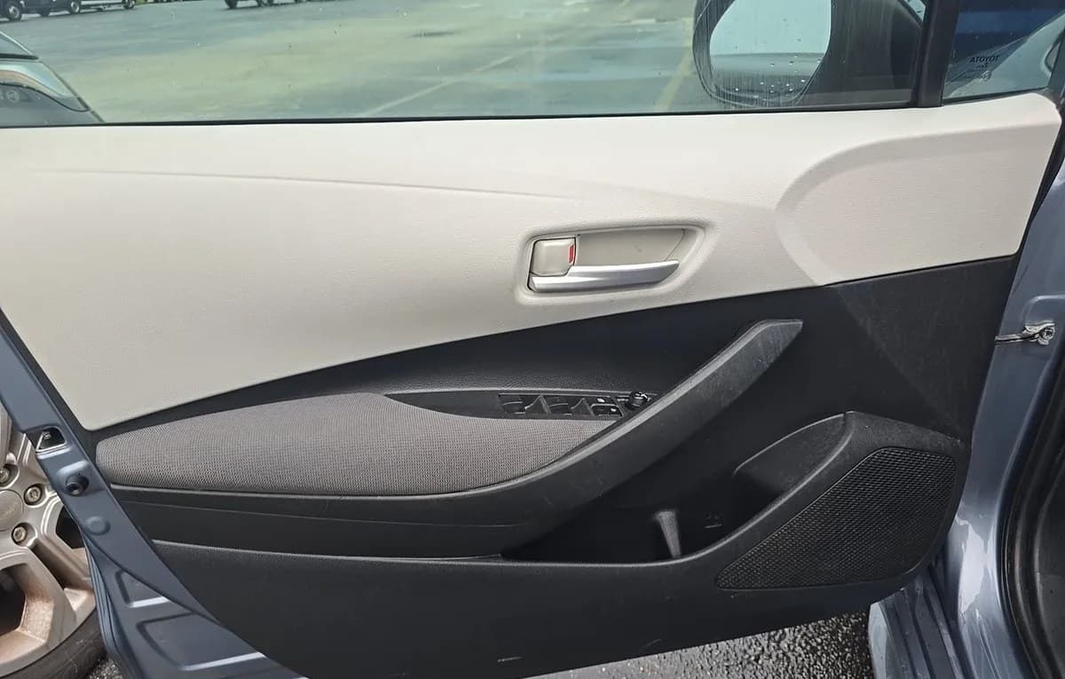 2020 TOYOTA COROLLA L 6