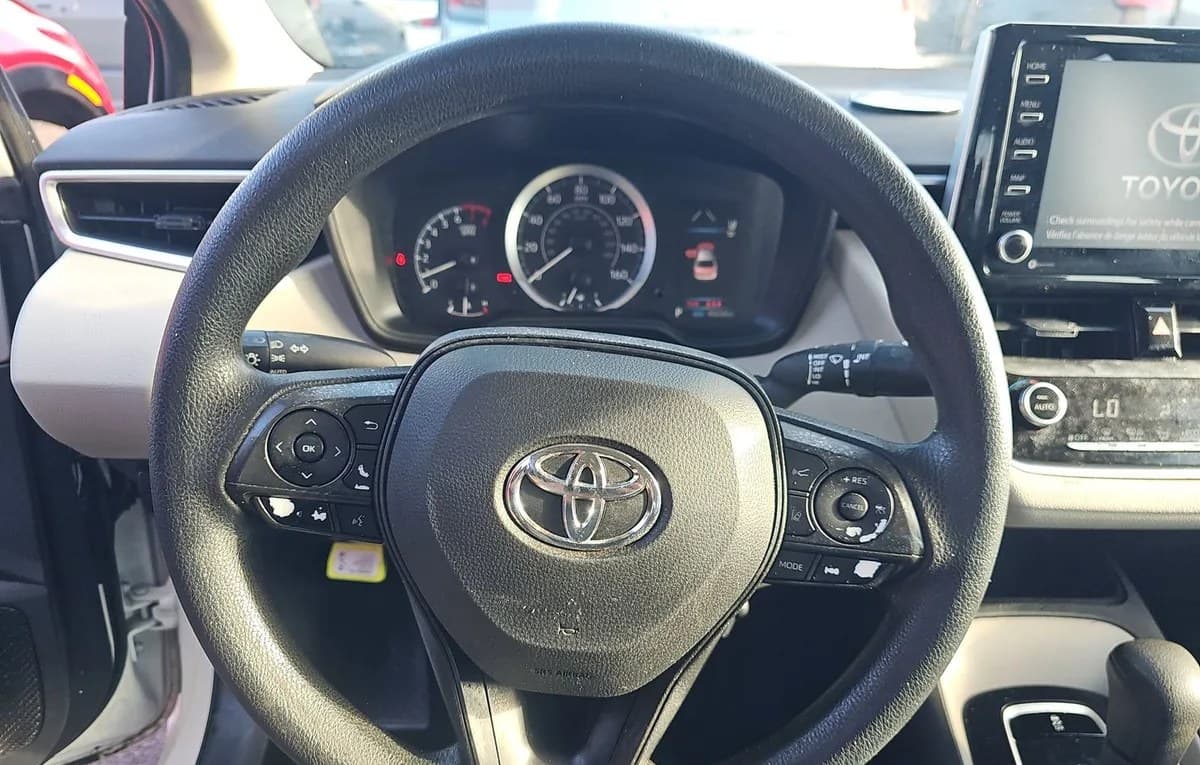 2021 TOYOTA COROLLA LE 7
