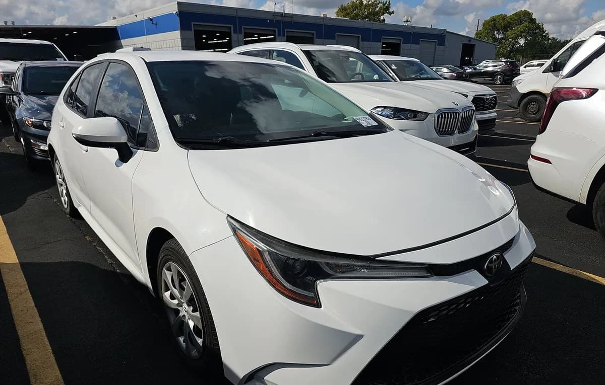 2021 TOYOTA COROLLA LE 4