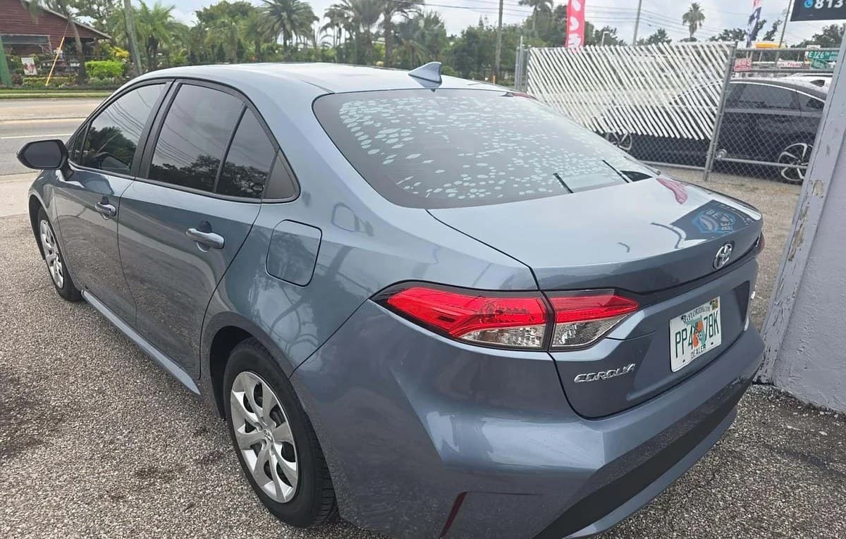 2021 TOYOTA COROLLA LE 3