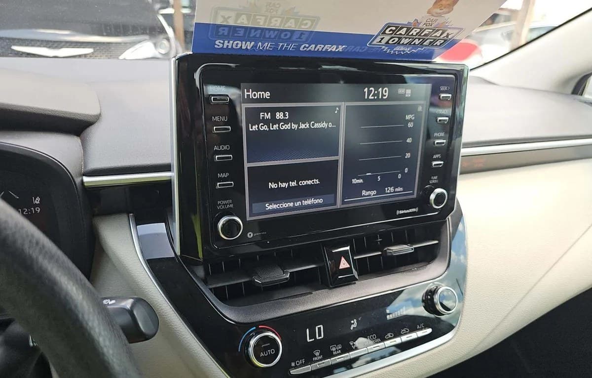 2021 TOYOTA COROLLA LE 7