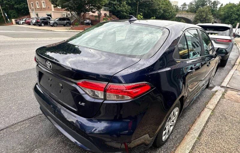 2021 TOYOTA COROLLA LE 4