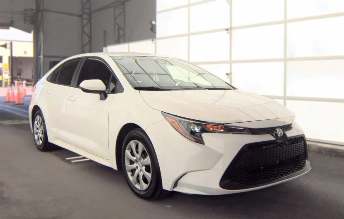 2021 TOYOTA COROLLA LE 4