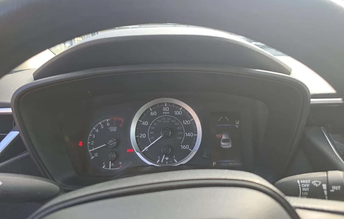 2021 TOYOTA COROLLA LE 6