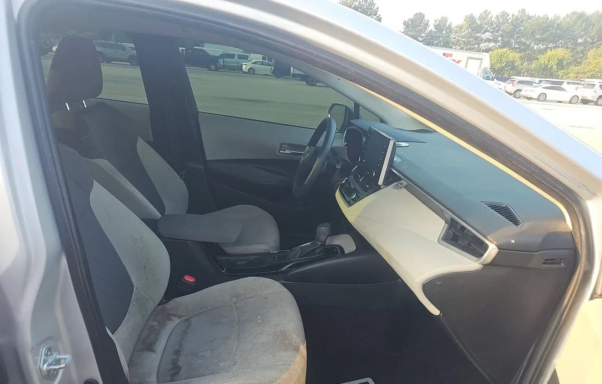 2021 TOYOTA COROLLA LE 5