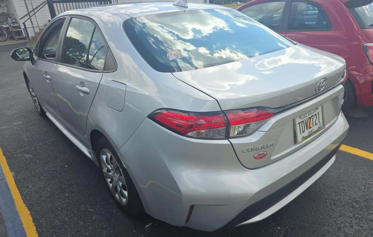 2022 TOYOTA COROLLA LE 3