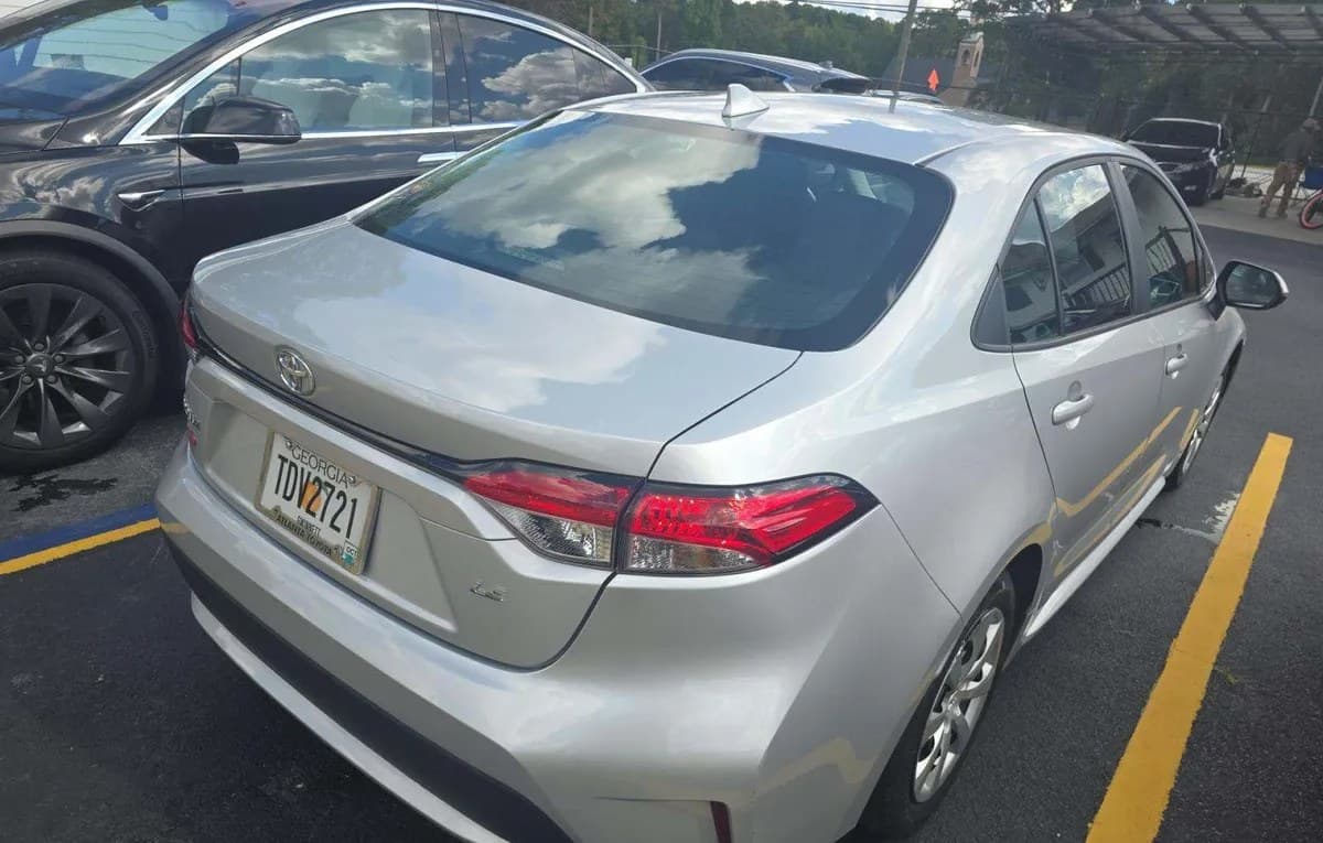 2022 TOYOTA COROLLA LE 4