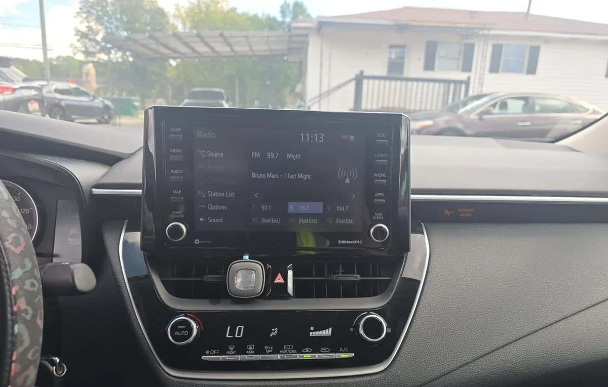 2022 TOYOTA COROLLA LE 7