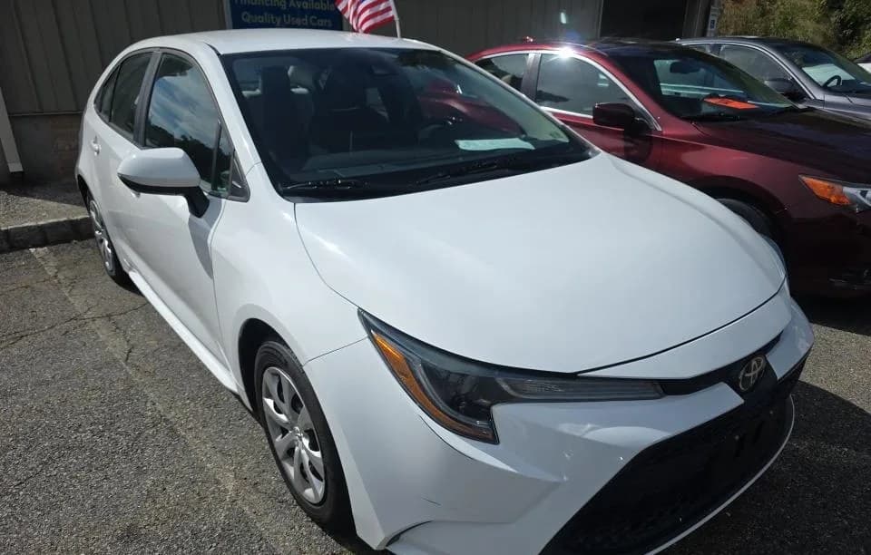 2021 TOYOTA COROLLA LE 4