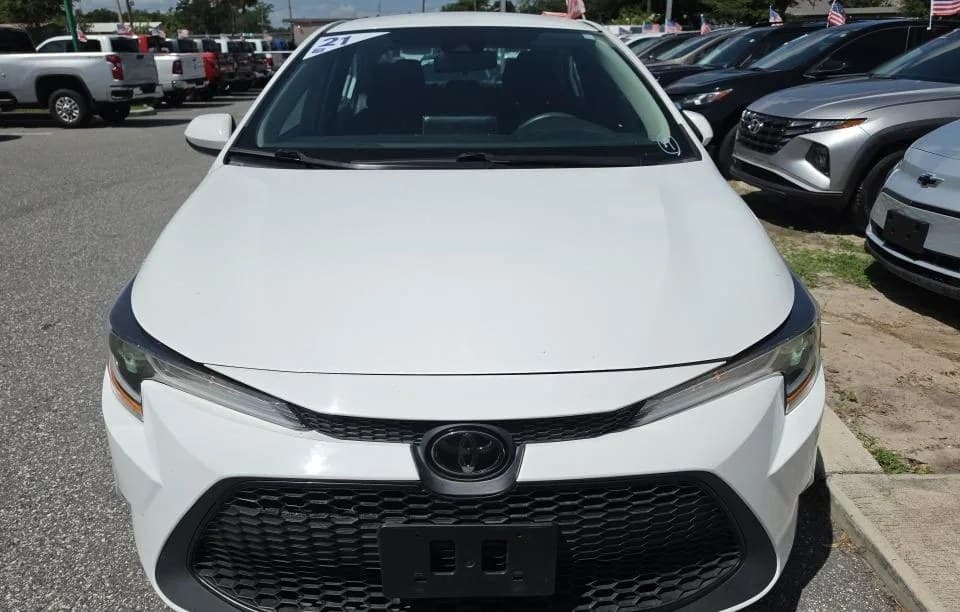 2021 TOYOTA COROLLA LE 3