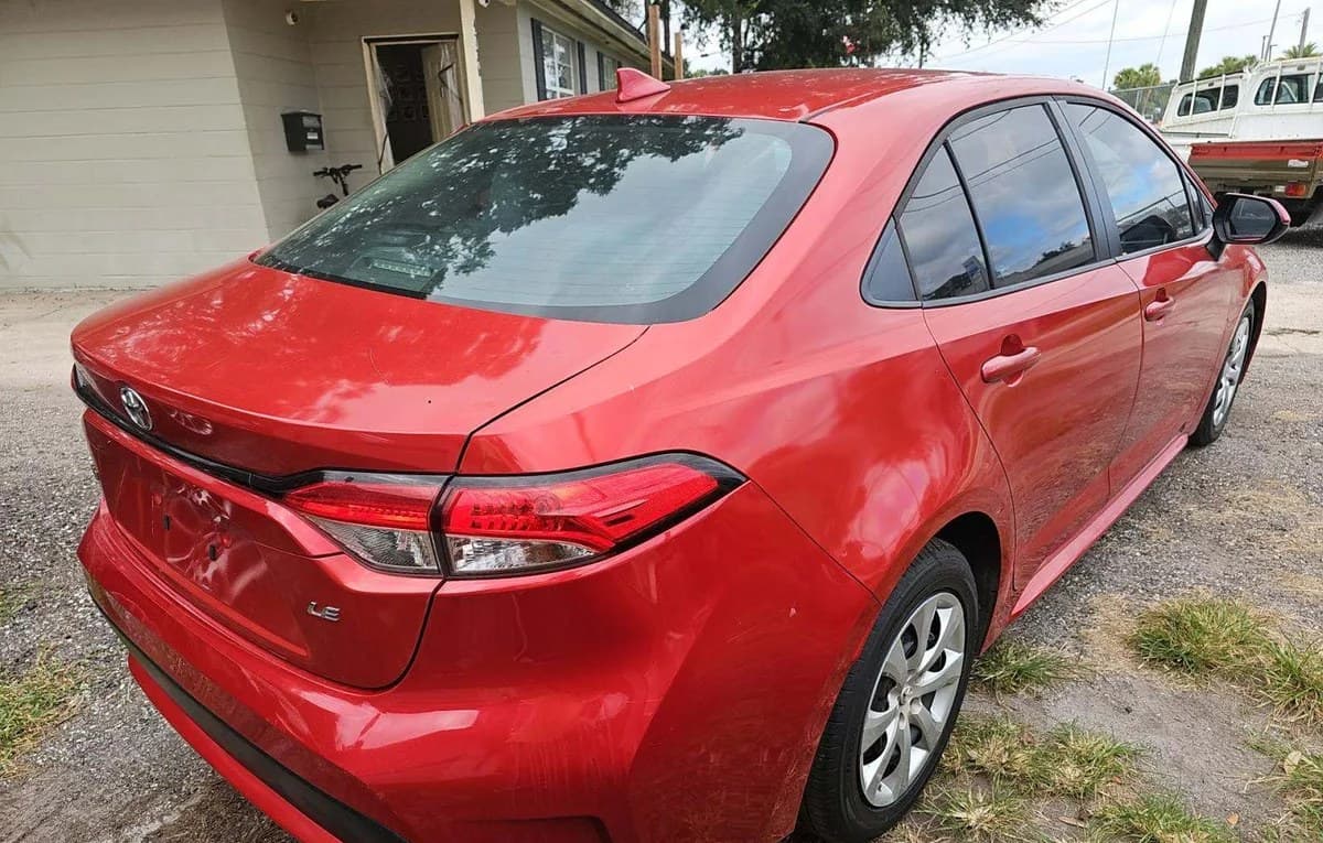 2020 TOYOTA COROLLA LE 3