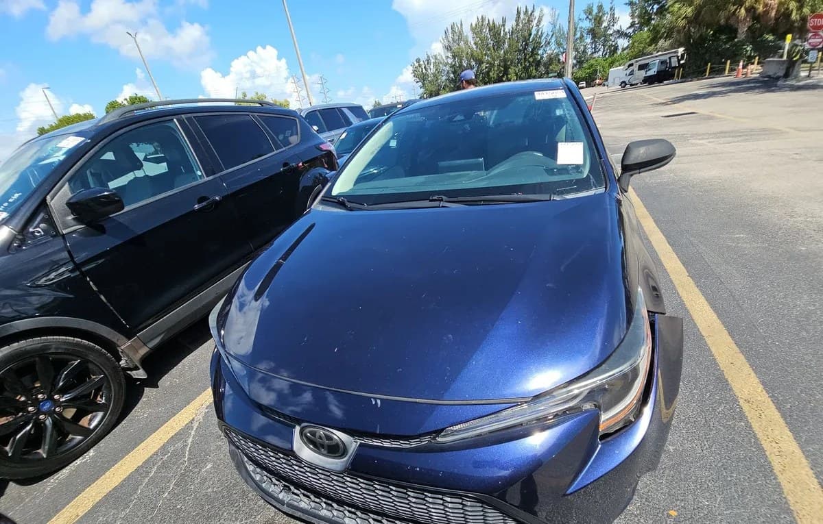 2020 TOYOTA COROLLA LE 3