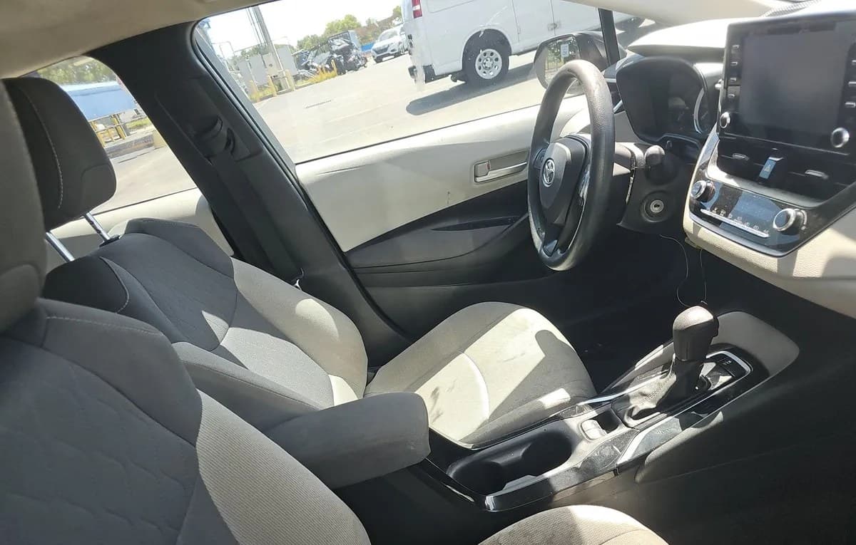 2020 TOYOTA COROLLA LE 5