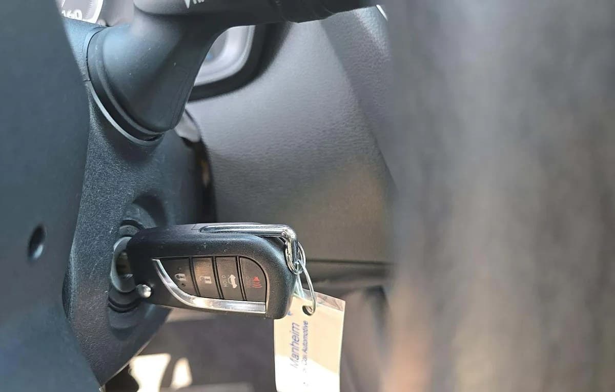 2020 TOYOTA COROLLA LE 5