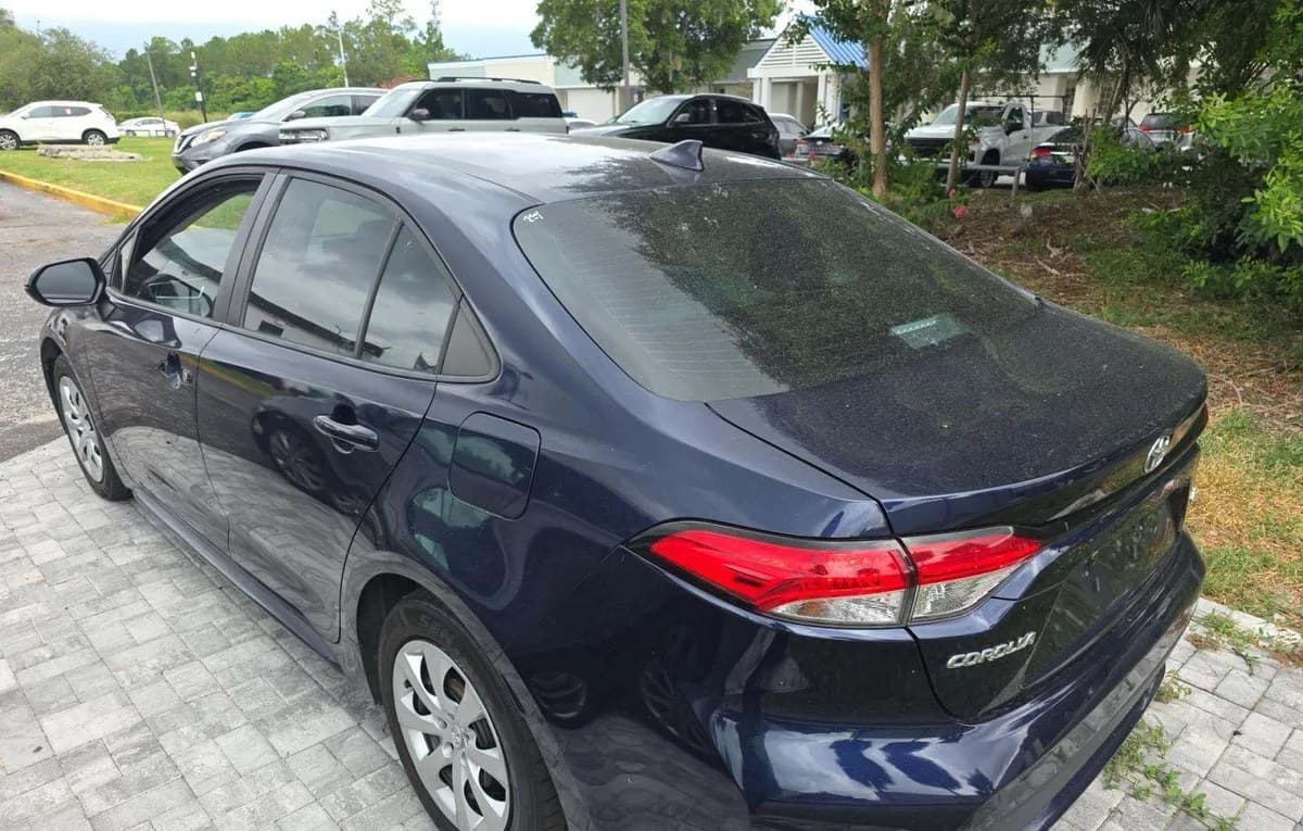2020 TOYOTA COROLLA LE 3
