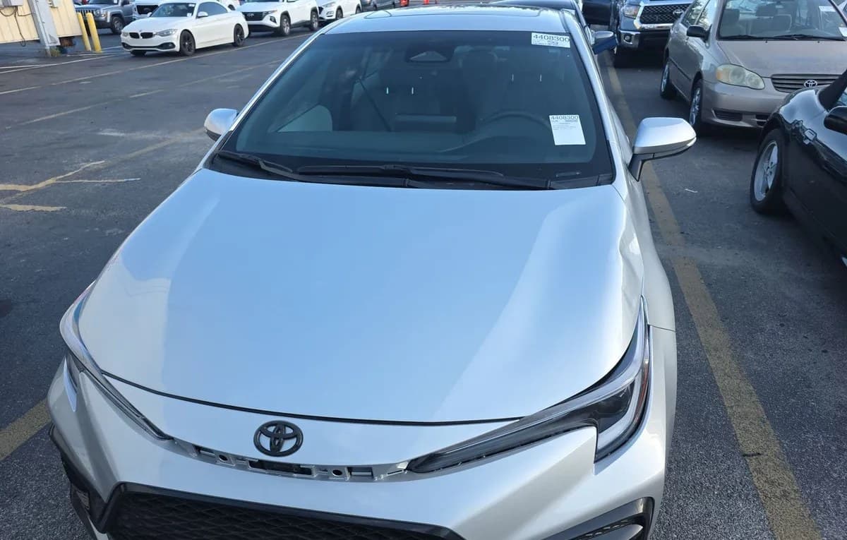 2024 TOYOTA COROLLA SE 3