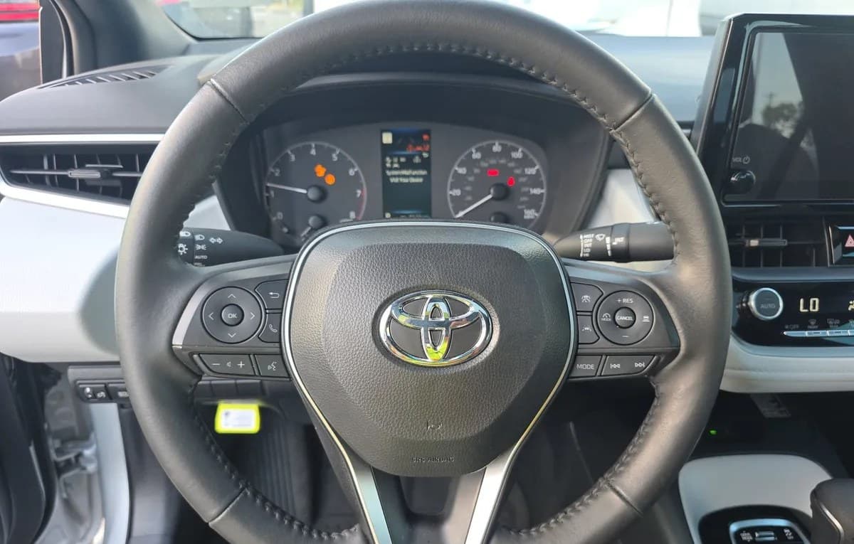 2024 TOYOTA COROLLA SE 7