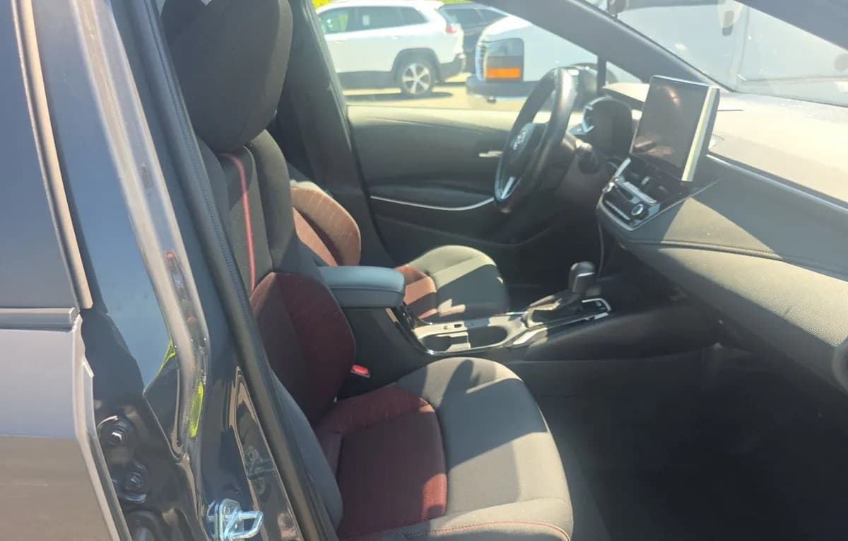 2025 TOYOTA COROLLA SE 5