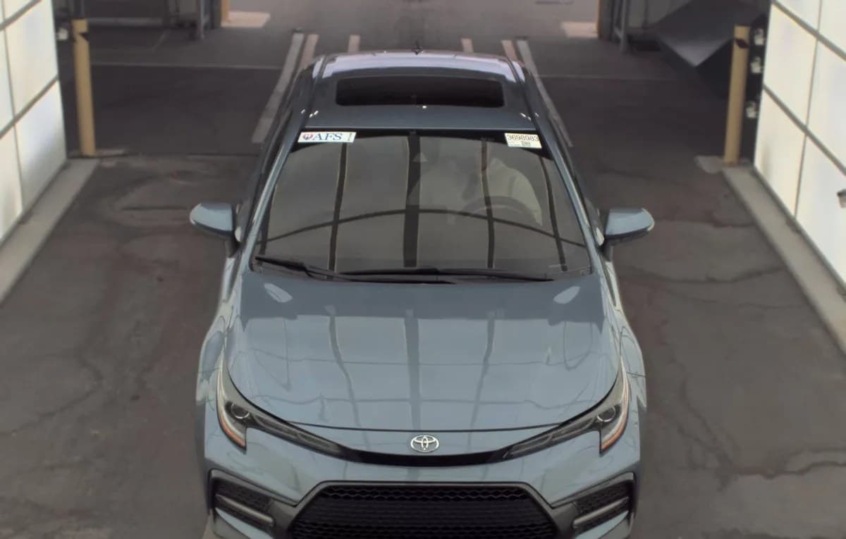 2020 TOYOTA COROLLA SE SEDAN 3