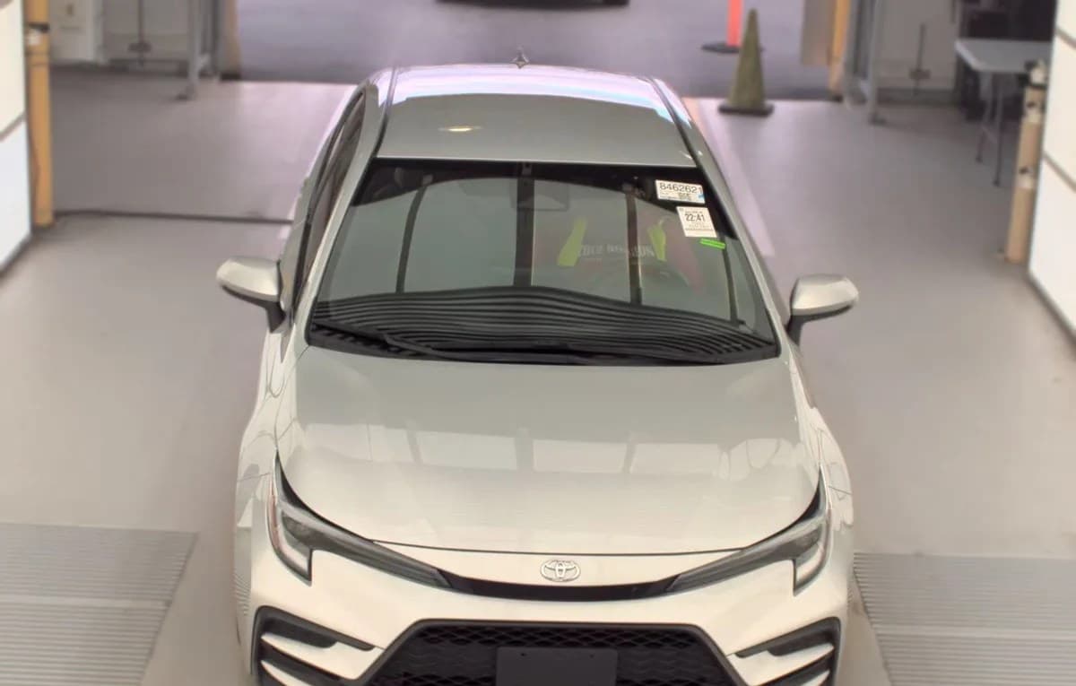 2023 TOYOTA COROLLA SE 3