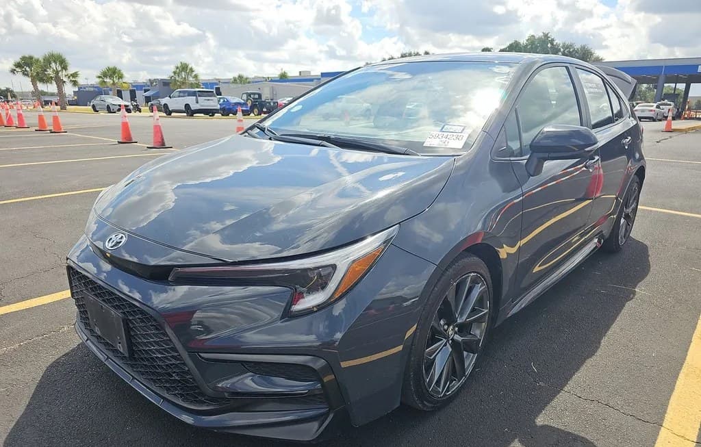2025 TOYOTA COROLLA SE SEDAN