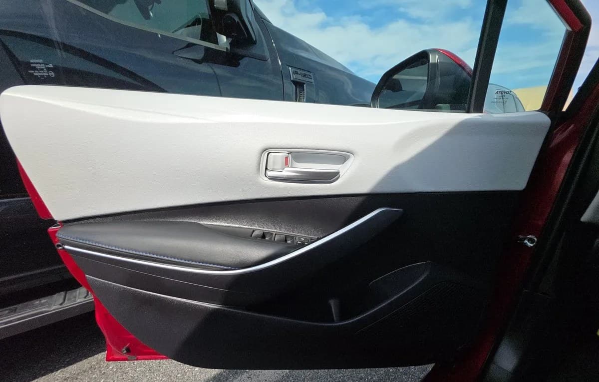 2022 TOYOTA COROLLA SE 6