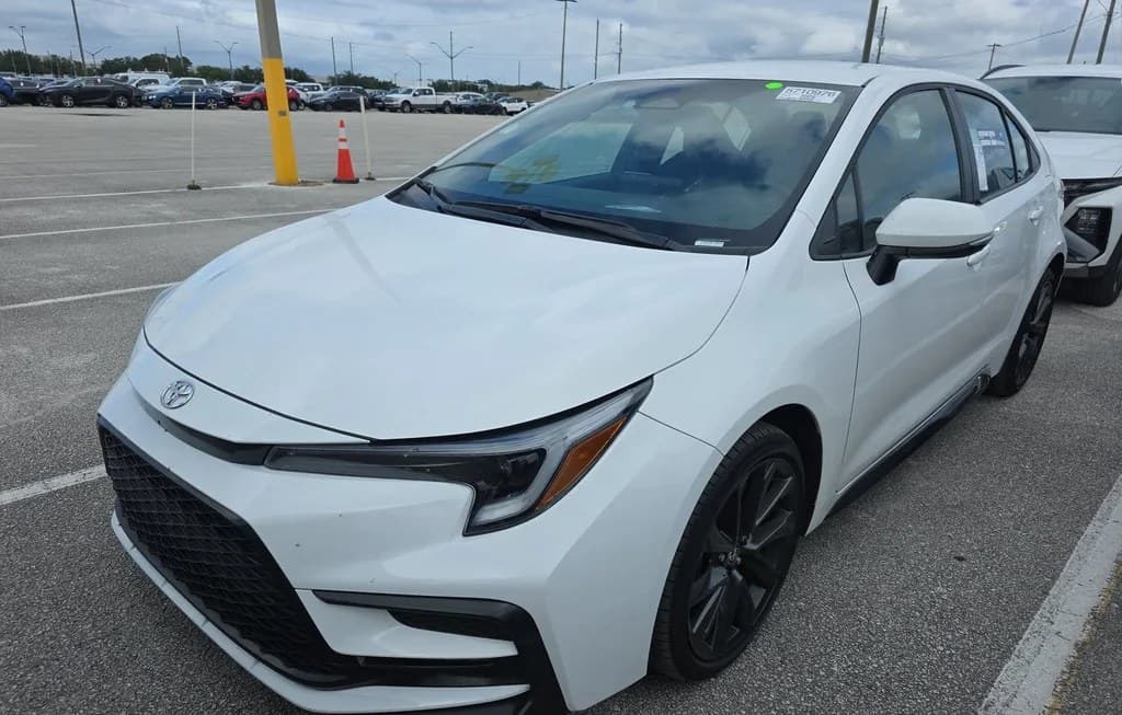 2026 TOYOTA COROLLA SE SEDAN
